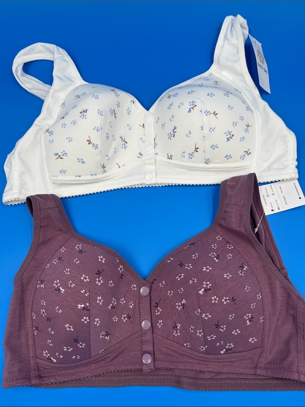 (2) Daisy Bra NWT Comfortwire Front-Closure Floral Bra -3XL or 42-44 C